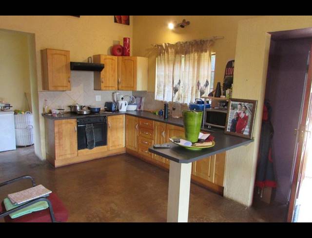 4 BEDROOM HOUSE FOR SALE IN KINGSVIEW